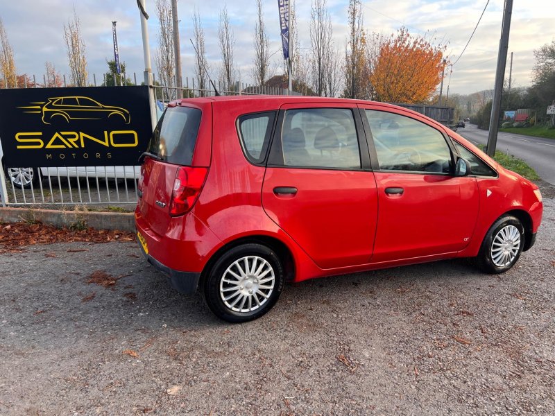 MITSUBISHI COLT