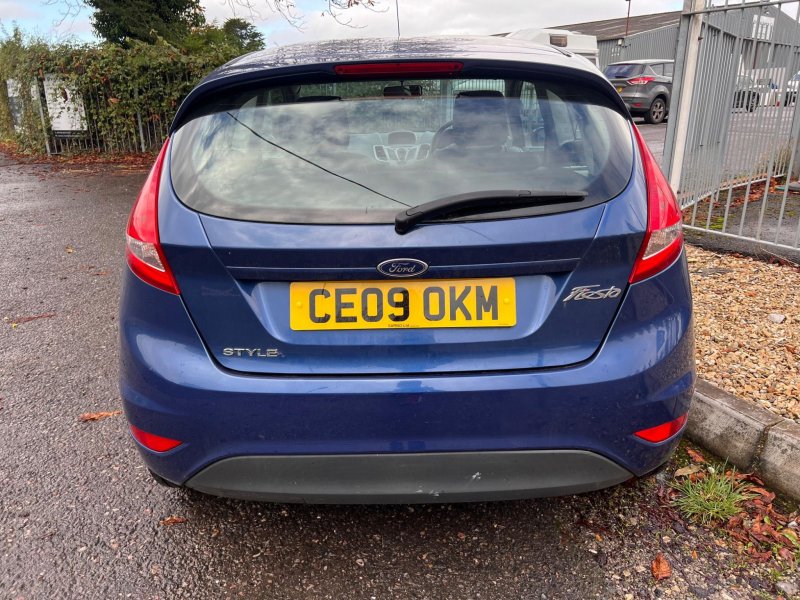 FORD FIESTA
