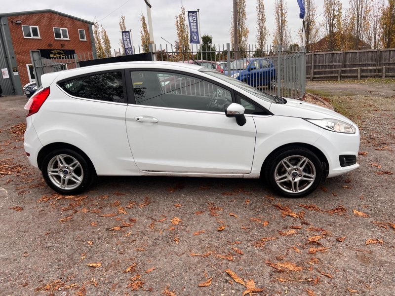 FORD FIESTA