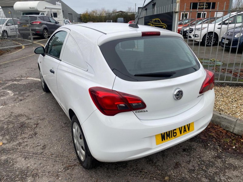 VAUXHALL CORSA