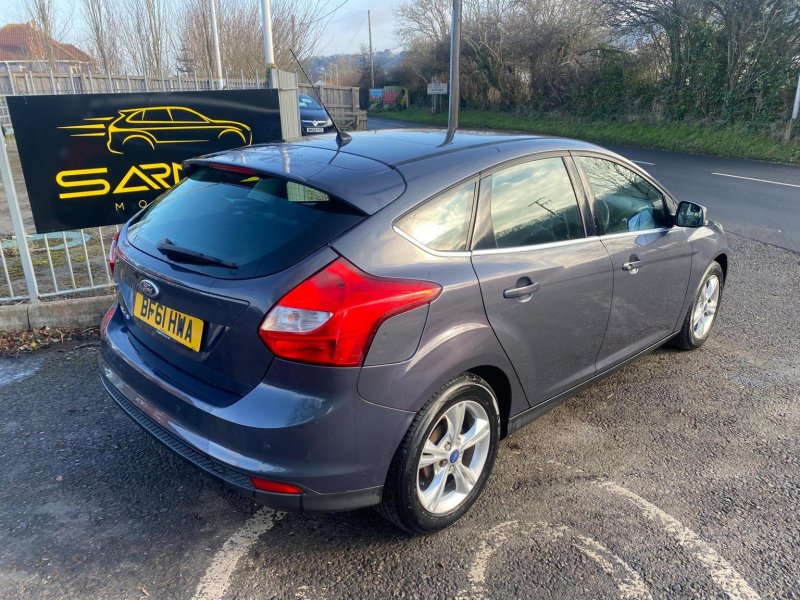 FORD FOCUS
