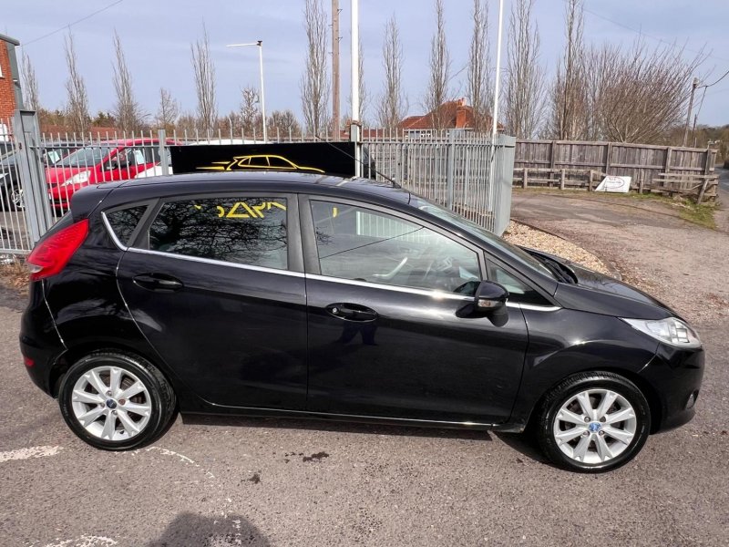 FORD FIESTA