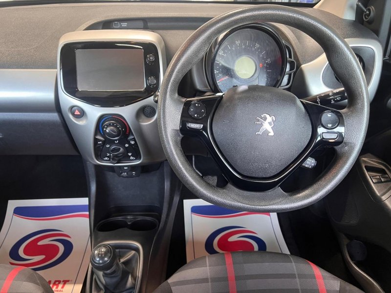 PEUGEOT 108