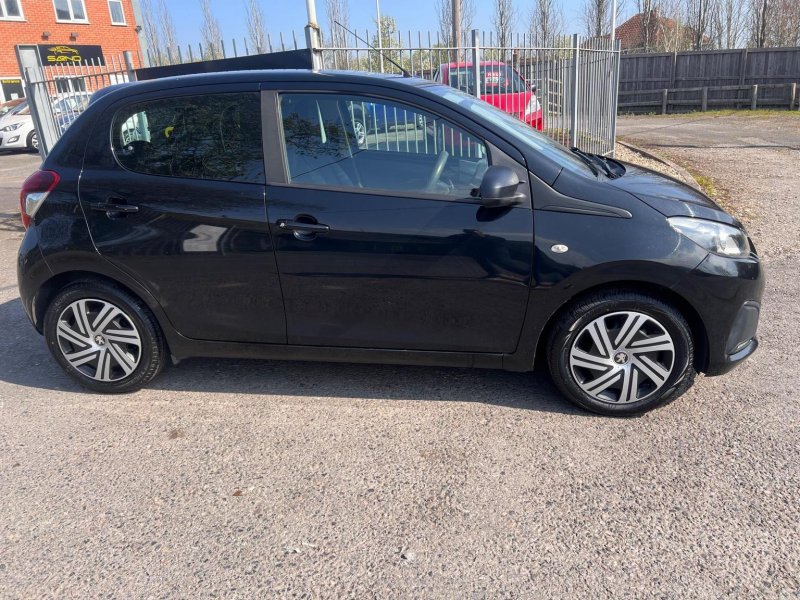 PEUGEOT 108