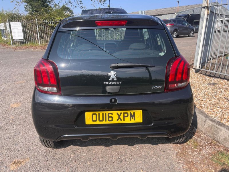 PEUGEOT 108