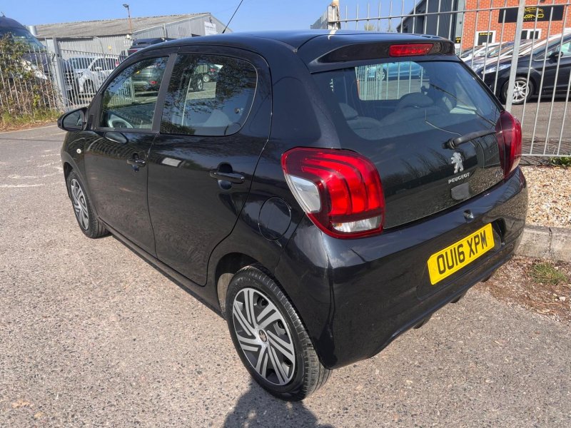 PEUGEOT 108