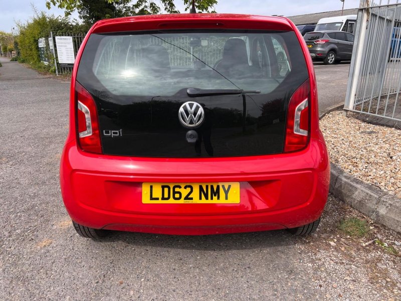 VOLKSWAGEN UP