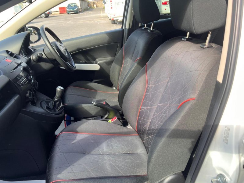 MAZDA MAZDA2
