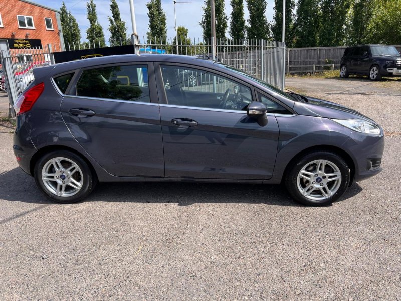 FORD FIESTA