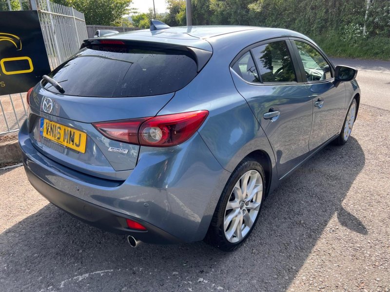 MAZDA MAZDA3