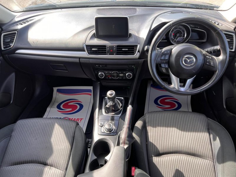 MAZDA MAZDA3