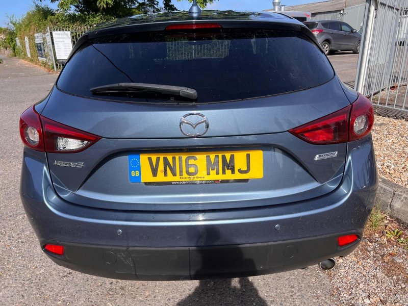 MAZDA MAZDA3