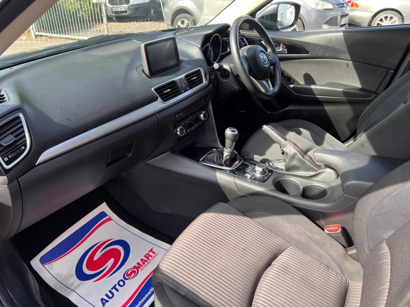 MAZDA MAZDA3