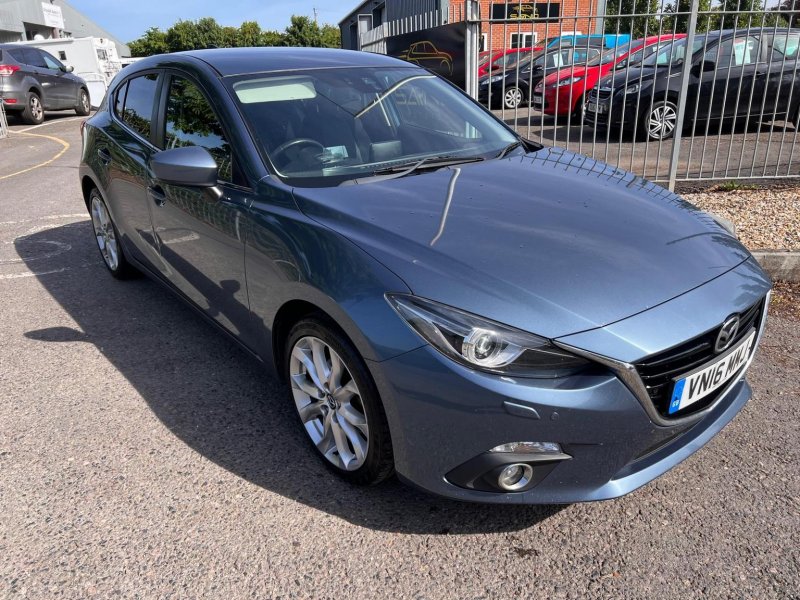MAZDA MAZDA3