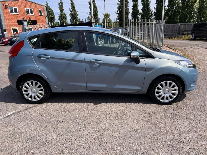 FORD FIESTA