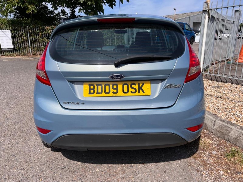 FORD FIESTA